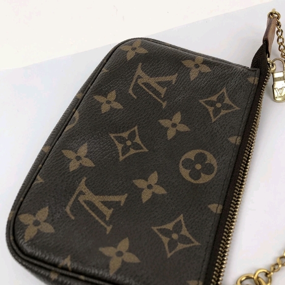 Louis Vuitton Monogram Mini Pochette Accessories - Picture 7 of 16